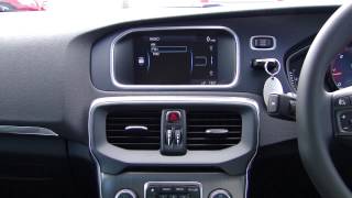 Volvo V40 Infotainment walkthrough [upl. by Nahseez726]