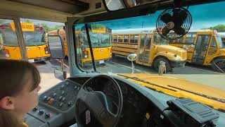 School Bus Differences International BlueBird and Thomas school bus differences [upl. by Karalynn56]