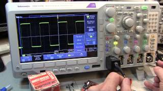 146 10X Probe Compensation on a Tektronix MDO3000 Oscilloscope [upl. by Ikir832]