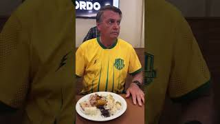 Bolsonaro comendo aquele palmito [upl. by Nilkoorb]