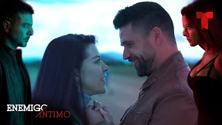 Enemigo Íntimo 2  Capítulo 1  Telemundo [upl. by Allista]