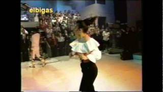 Pelotero a la bola  Banda El Mexicano con El Escandalo  En Vivo  1993 [upl. by Tillman]